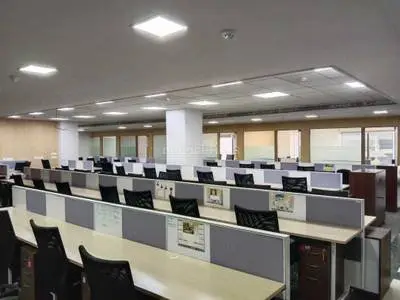 CORPORATE CENTER – gallery image 2