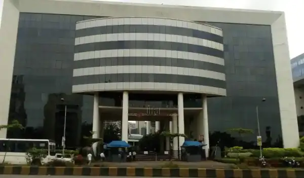SOLITAIRE COPRPORATE PARK – Mumbai